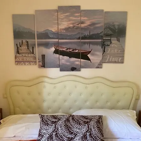Bed and breakfast Tenuta La Ginestra 3*
